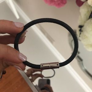 Louis Vuitton Jewelry - Louis Vuitton Confidential bracelet Louis Vuitton Jewelry - Louis Vuitton Confidential bracelet